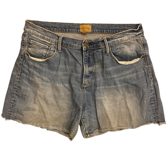 DRIFTWOOD Women’s LEO Blue Jean Shorts Distressed Raw Hem Size 32 - Picture 1 of 8